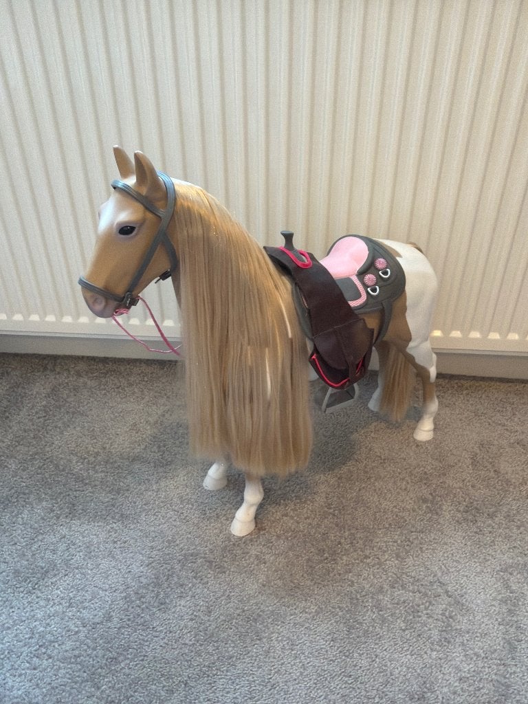 Our Generation Horse, Beige / white., Ophalen, Zo goed als nieuw