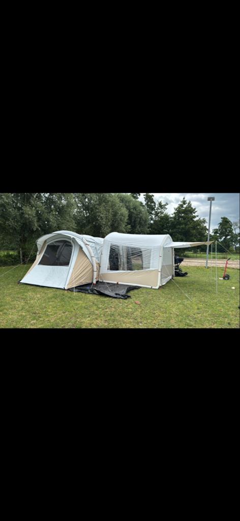 Opblaasbare tent quechua 6,3 + second base ( eventueel ), Caravans en Kamperen, Tenten, Ophalen, Gebruikt, Tot en met 4