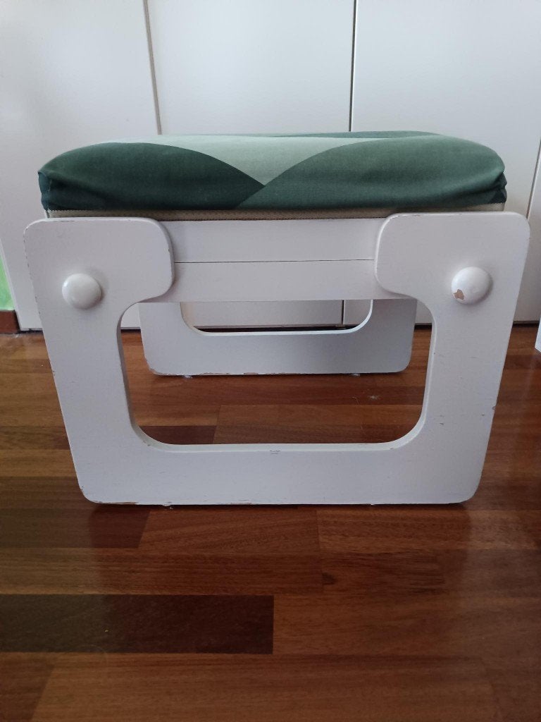 Vintage hocker / poef / voetenbankje met trap / opstap, Ophalen, Gebruikt, Hout