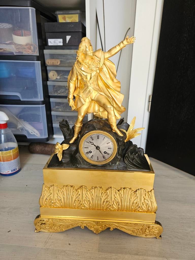 Twee grote pendules een vuurverguld, Ophalen of Verzenden