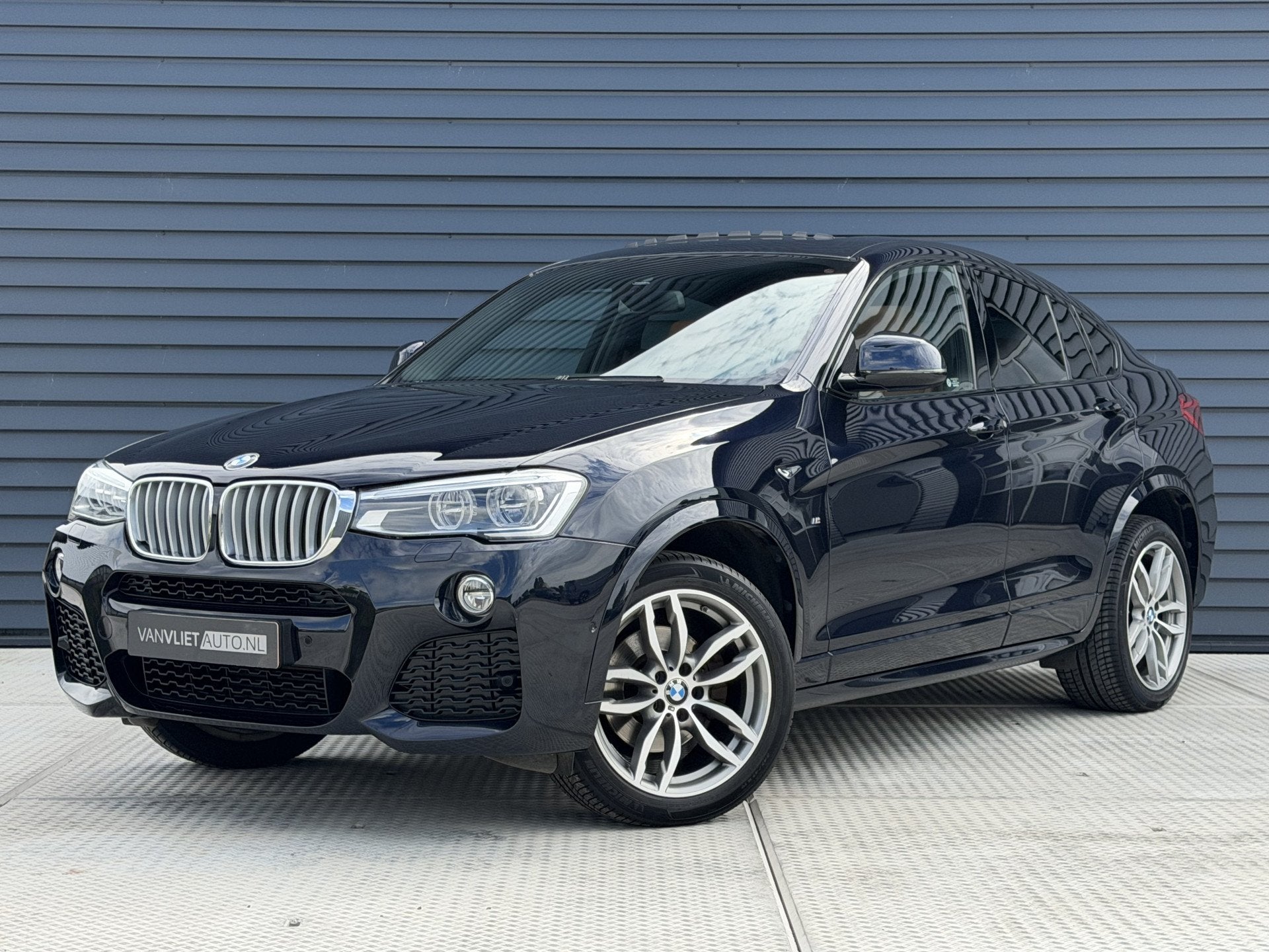 BMW X4 xDrive28i High Executive M Sport Edition | Panorama d, Auto's, Automaat, Gebruikt, Zwart, X4
