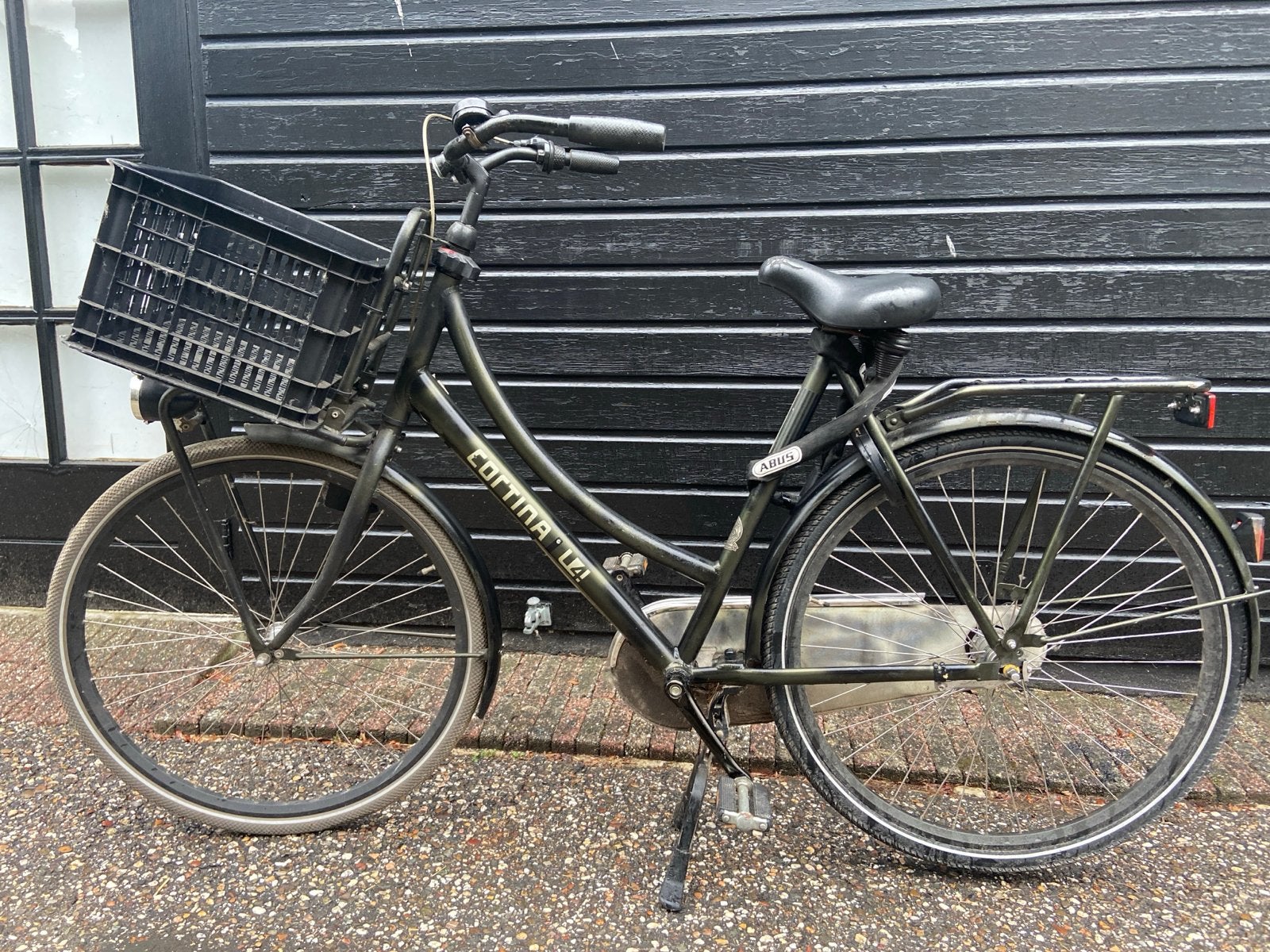 Cortina L4 Damesfiets met 3 versnellingen en mand, Fietsen en Brommers, Fietsen | Dames | Damesfietsen, Overige merken, Terugtraprem