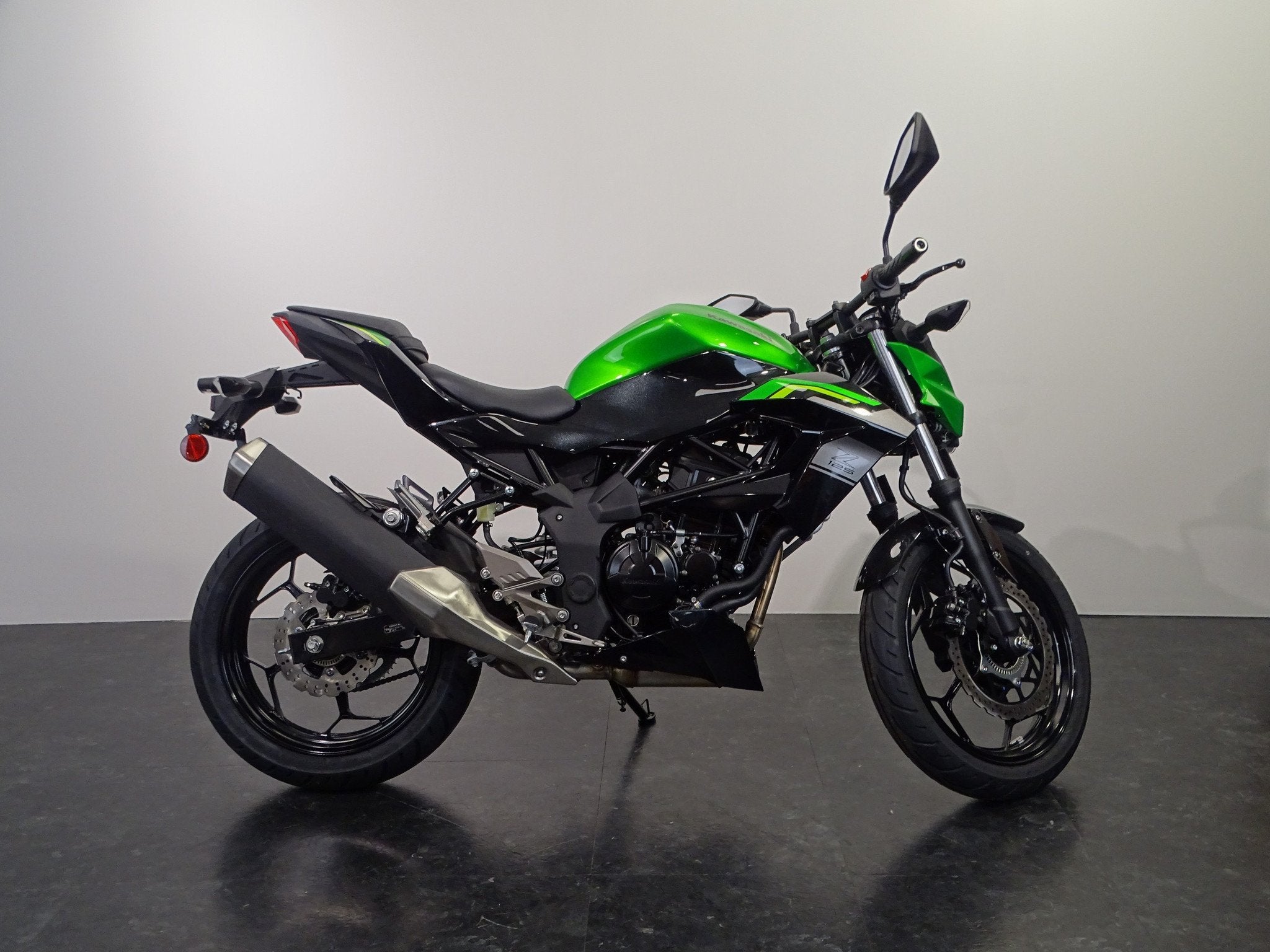 Kawasaki Z125, Nieuw, Bedrijf, 11 kW of minder, Naked bike