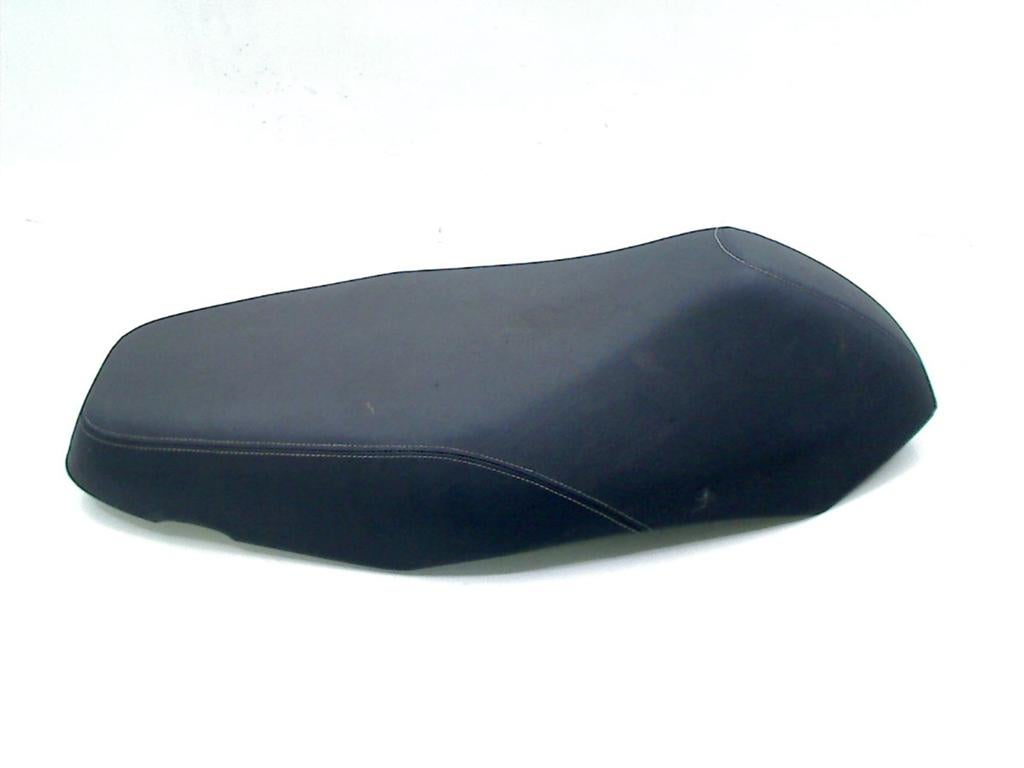 Buddyseat Kymco Agility 50 16+ 2021-2023 (E5) 77200alj8e000, Cama Motorparts, Gebruikt, Info@cama-motorparts.nl, P.J. Troelstraweg 8, MAASSLUIS 3144 CX, Zuid Holland, , Nederland