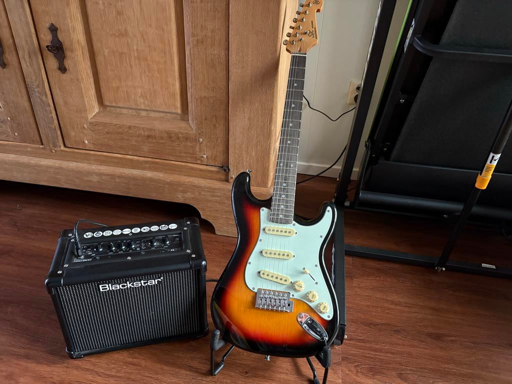 3/4 Elektrische gitaar incl. Blackstar versterker, Ophalen, Zo goed als nieuw, Basgitaar, Minder dan 50 watt