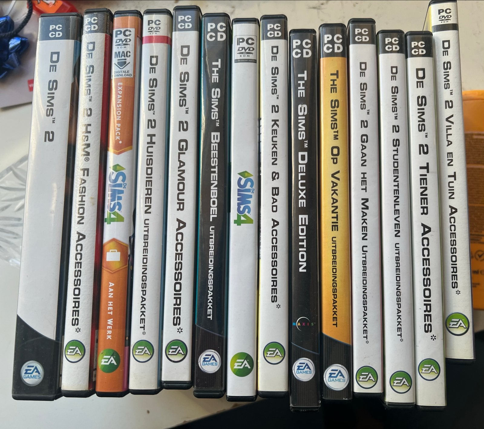 De Sims 2 PC CD/DVD - Uitbreidingen en Accessoires, Spelcomputers en Games, Gebruikt, 1 speler, Ophalen of Verzenden, Vanaf 12 jaar