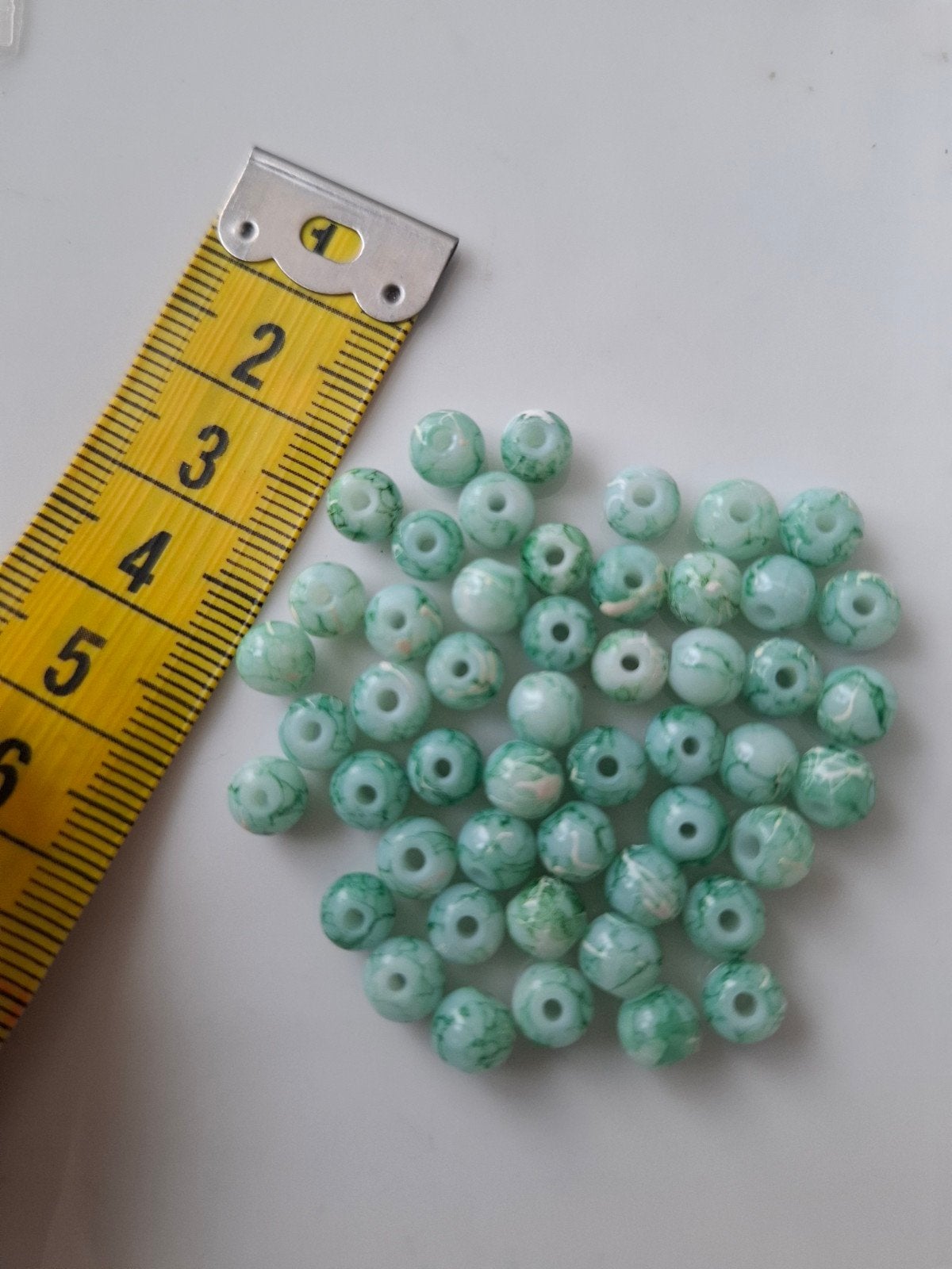 50 stuks 6 mm gemeleerde glaskralen groen wit kralen partij, Kraal, -, -, Nieuw