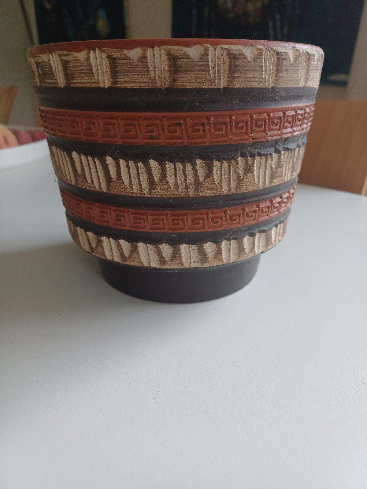 vintage bloempot gemerkt 'Handarbeid', met een uniek patroon, Gebruikt, Rond, Binnen, Ophalen of Verzenden