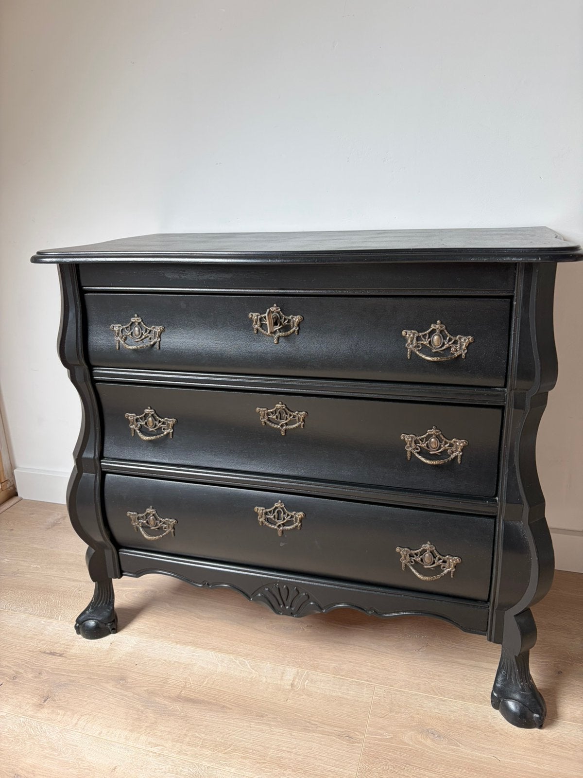Antiek buikkastje te koop!, Huis en Inrichting, Kasten | Ladekasten, Gebruikt, 50 tot 100 cm, 3 of 4 laden, Minder dan 100 cm