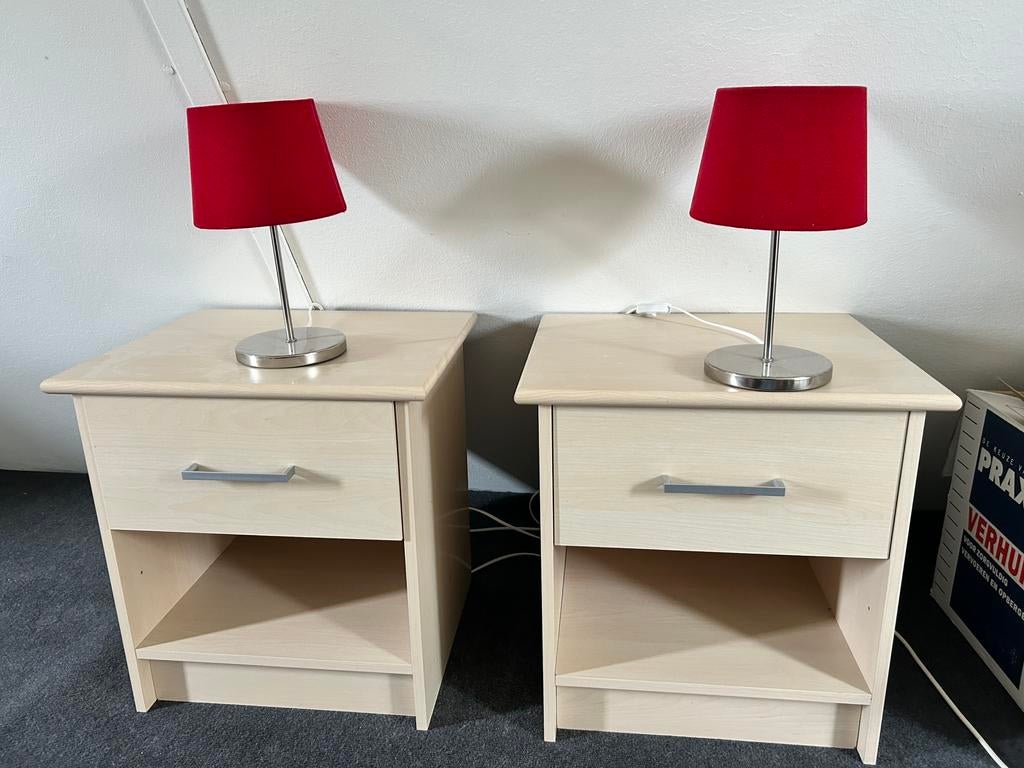 2 nette nachtkastjes, Ophalen, Zo goed als nieuw, Minder dan 45 cm, Minder dan 55 cm