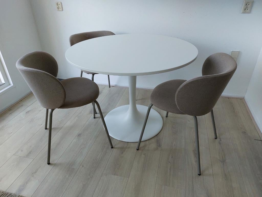 Stijlvolle eettafelset - zeer goede staat, Ophalen, Overige materialen, Gebruikt, 50 tot 100 cm