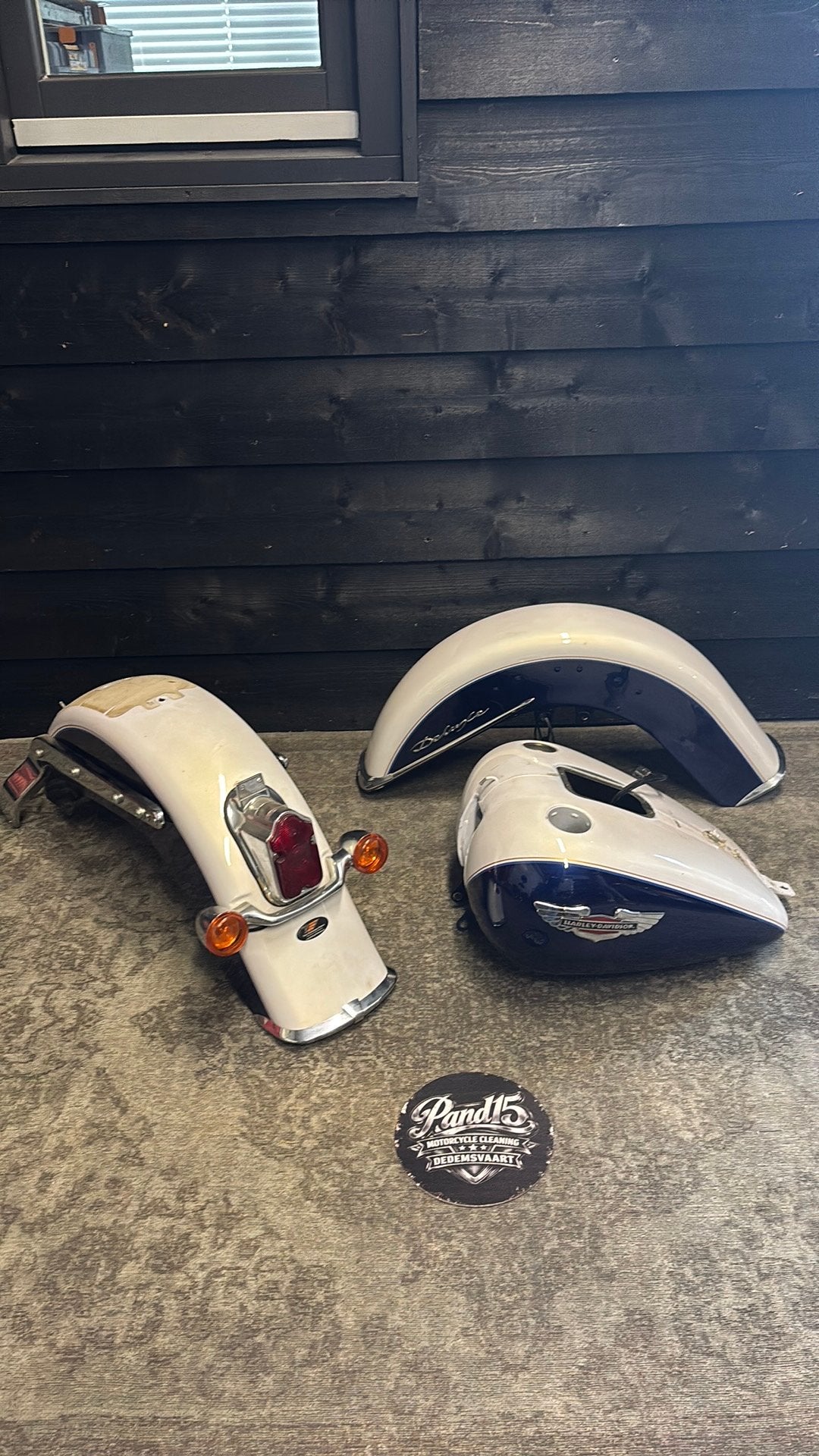 Softail deluxe, Ophalen
