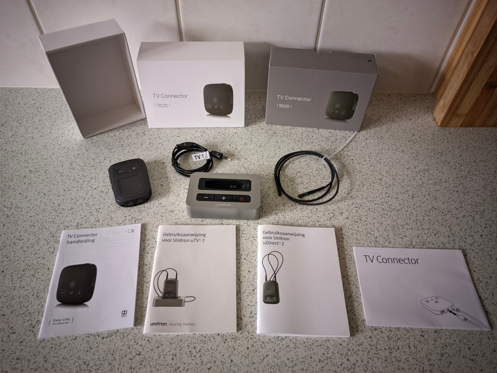 Unitron uDirect 2 en TV Connector - Hoorapparaat Accessoires, Ophalen of Verzenden, Zo goed als nieuw, Minder dan 2 meter, Overige kabels