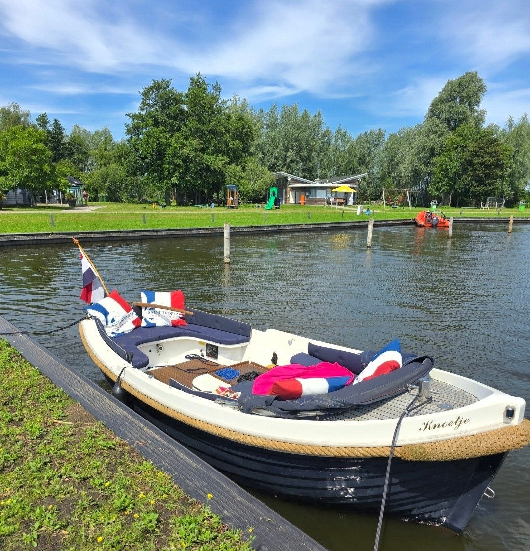 4 waterafstotende bootkussens rood, wit, blauw 60x60 cm, Watersport en Boten, Accessoires en Onderhoud, Ophalen, Zo goed als nieuw