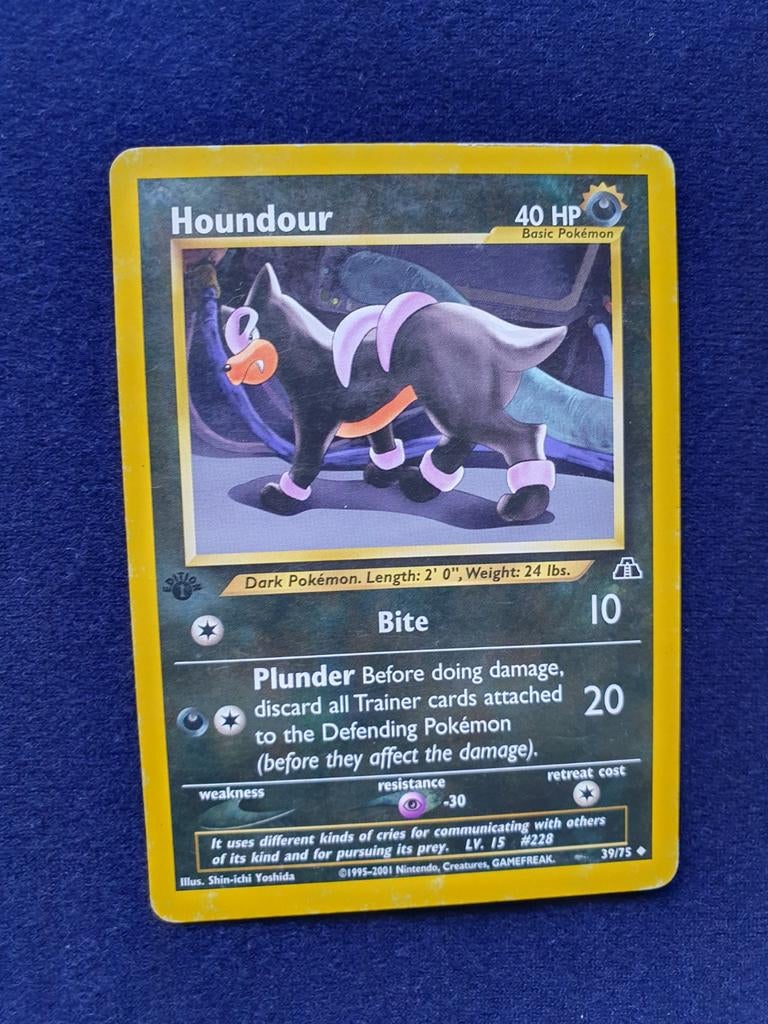 Houndour 39/75 1ste edition pokemon kaart, Ophalen of Verzenden, Gebruikt