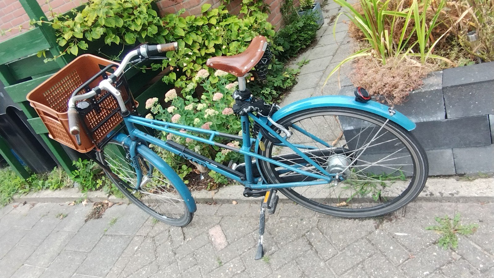 Azor fiets met mand, Fietsen en Brommers, Ophalen, Zo goed als nieuw, Azor, 80 kg of meer
