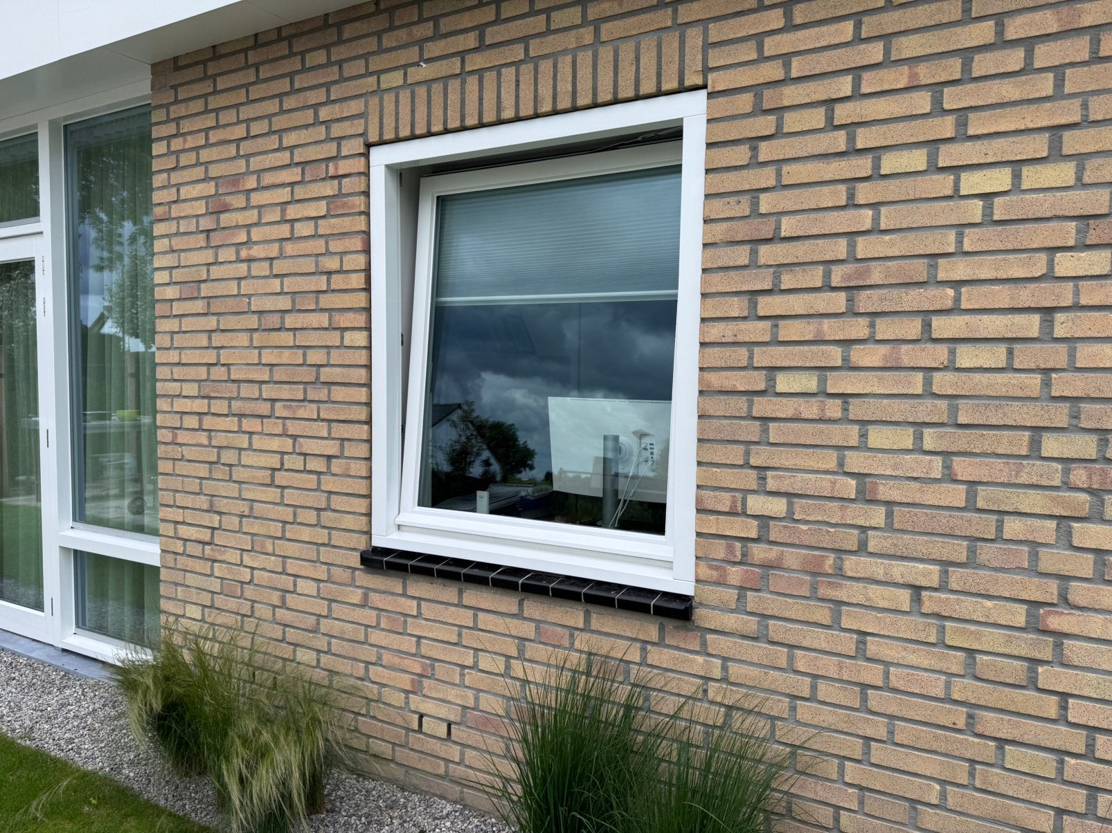 Raamkozijn, hardhout Mahonie, draai-/kiep, ZHR++, 2020, Ophalen, Raamkozijn, Zo goed als nieuw, 75 tot 150 cm