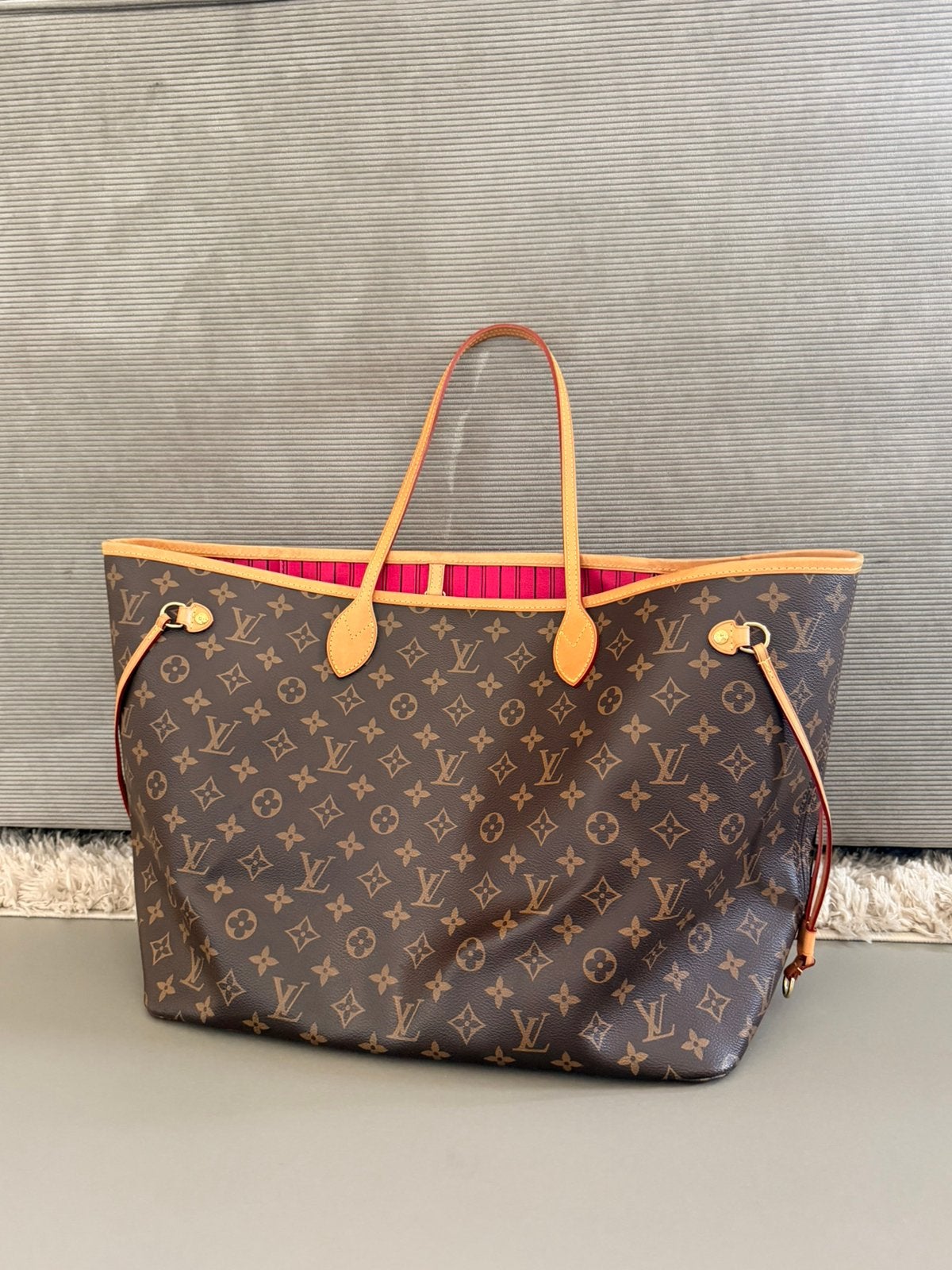 Neverfull GM met pochette, Ophalen of Verzenden, Zo goed als nieuw, Handtas