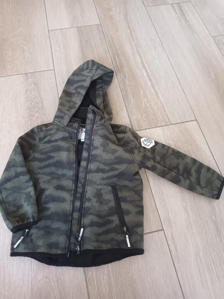 Softs shell jas maat 98, Kinderen en Baby's, Kinderkleding | Maat 98, Ophalen, Gebruikt, Jongen, Jas