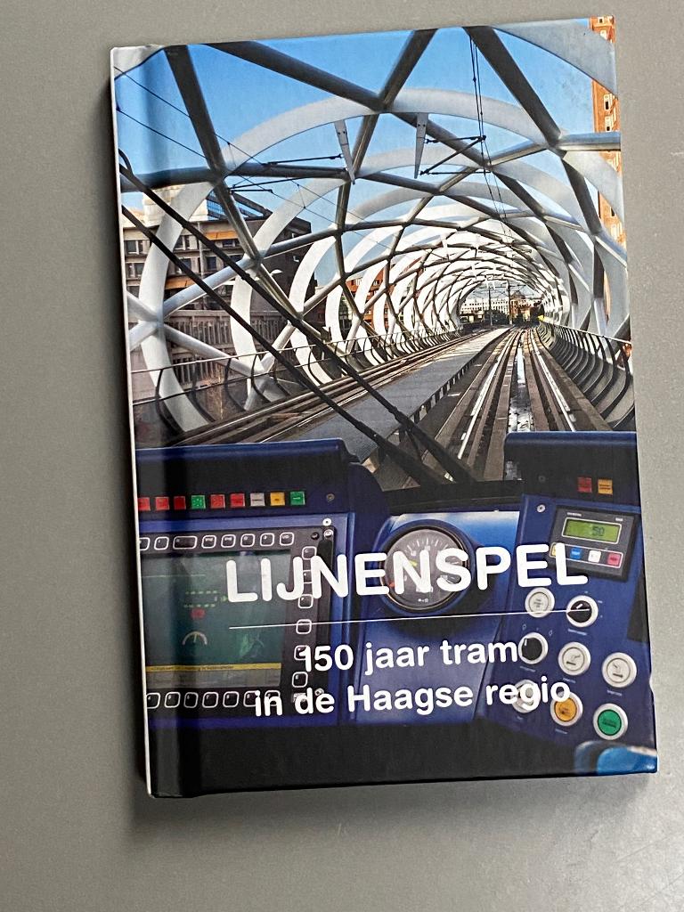 Lijnenspel 150 jaar tram in de Haagse regio  / HTM     TRAM, Verzamelen, Spoorwegen en Tramwegen, Ophalen of Verzenden, Zo goed als nieuw