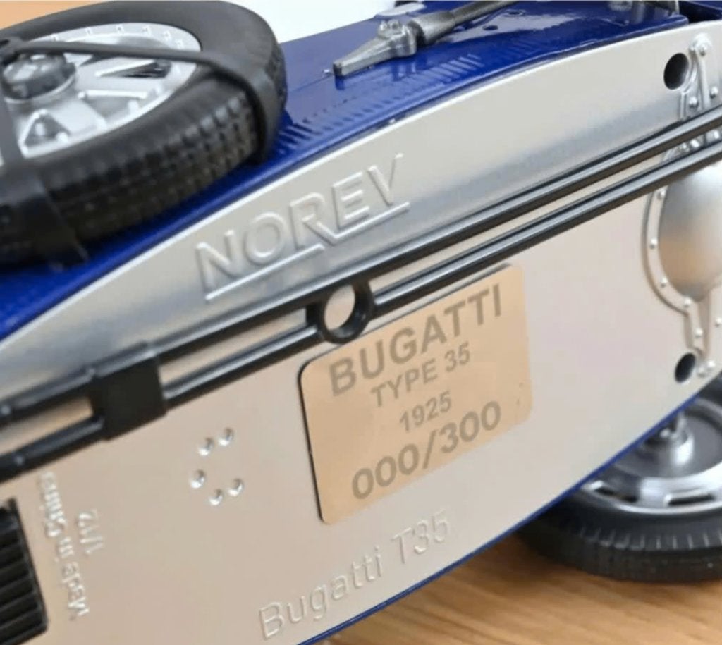 Bugatti T35 1925 Donker Blauw LIM. schaal 1/12 Norev 125703, Hobby en Vrije tijd, Verzenden, Nieuw, 1:9 t/m 1:12, Auto