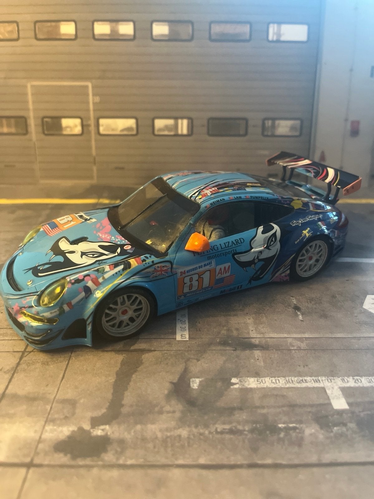 Scaleauto Slotrace Auto 1:24 -Porsche Flying Lizard Livery, Overige merken, Gebruikt, Auto, 1:32 tot 1:50