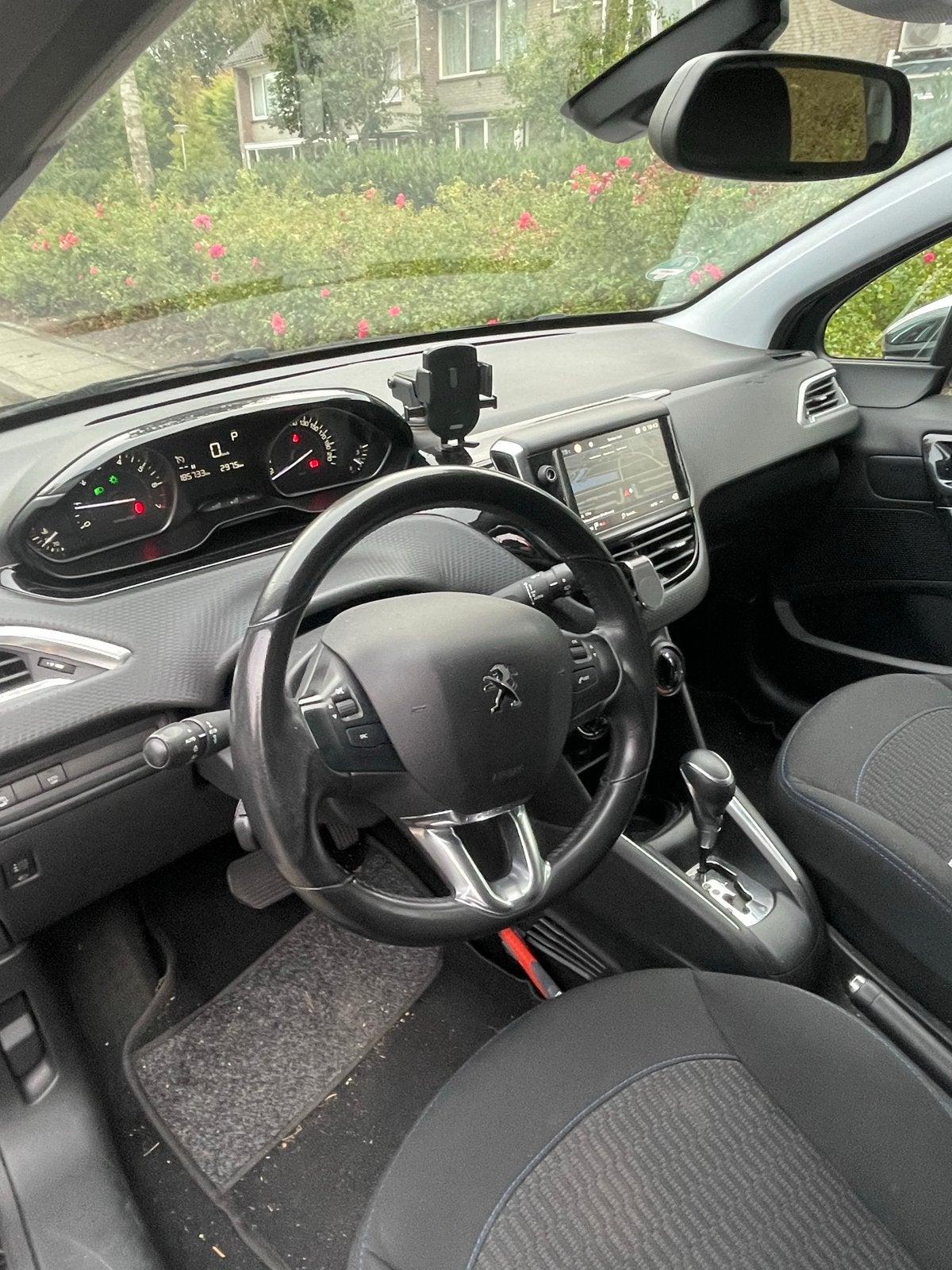 Peugeot 208 1.2 Puretech 110pk Eat6 2019 Zwart, Auto's, 1199 cc, Origineel Nederlands, Particulier, 3 cilinders
