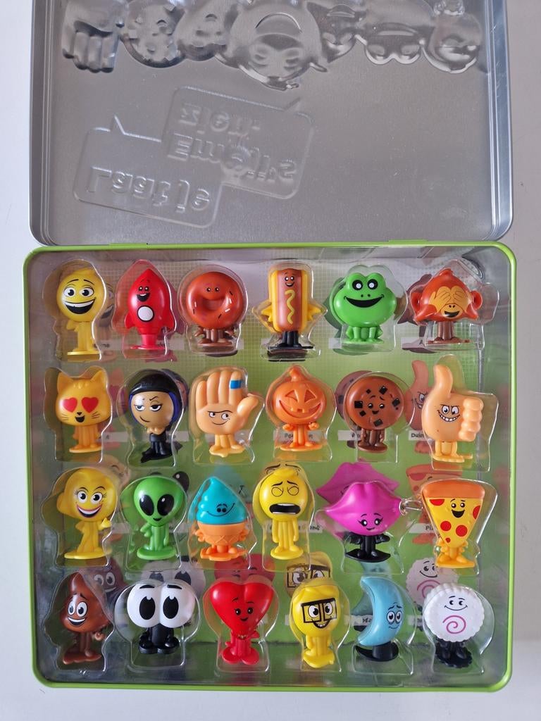 Complete set van 24 Stikeez figuurtjes in blik, Ophalen of Verzenden, Zo goed als nieuw
