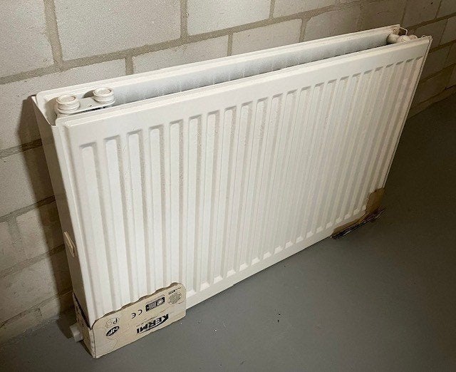 Paneelradiator Kermi X2 Ventil Rechts (NIEUW: 3 stuks), Ophalen, 30 tot 80 cm, Hoog rendement (Hr), Radiator