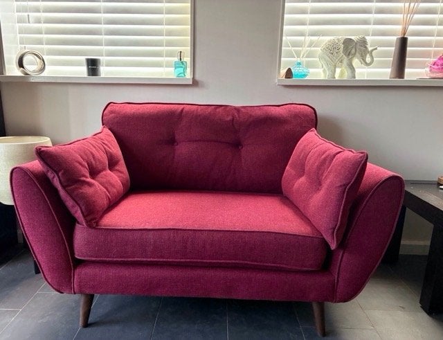 Fauteuil 1.5zit / ‘Knuffel'-bank in Mulberry, Huis en Inrichting, Ophalen, Eenpersoons, 75 tot 100 cm, Zo goed als nieuw