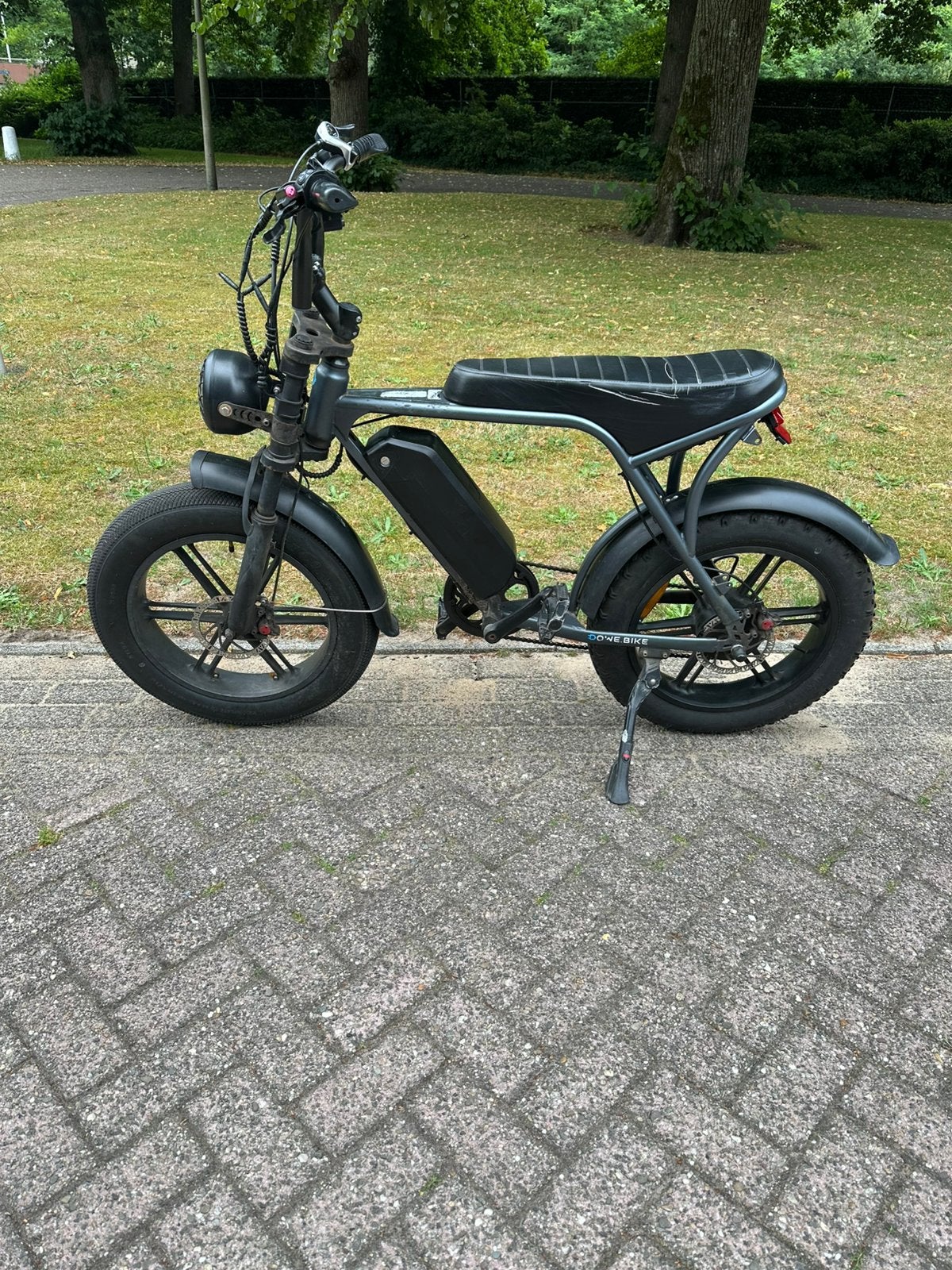 Ouxi v8 accu is 1 jaar oud met afneembare accu en 2 sleutels, Fietsen en Brommers, Elektrische fietsen, 59 cm of meer, Ophalen