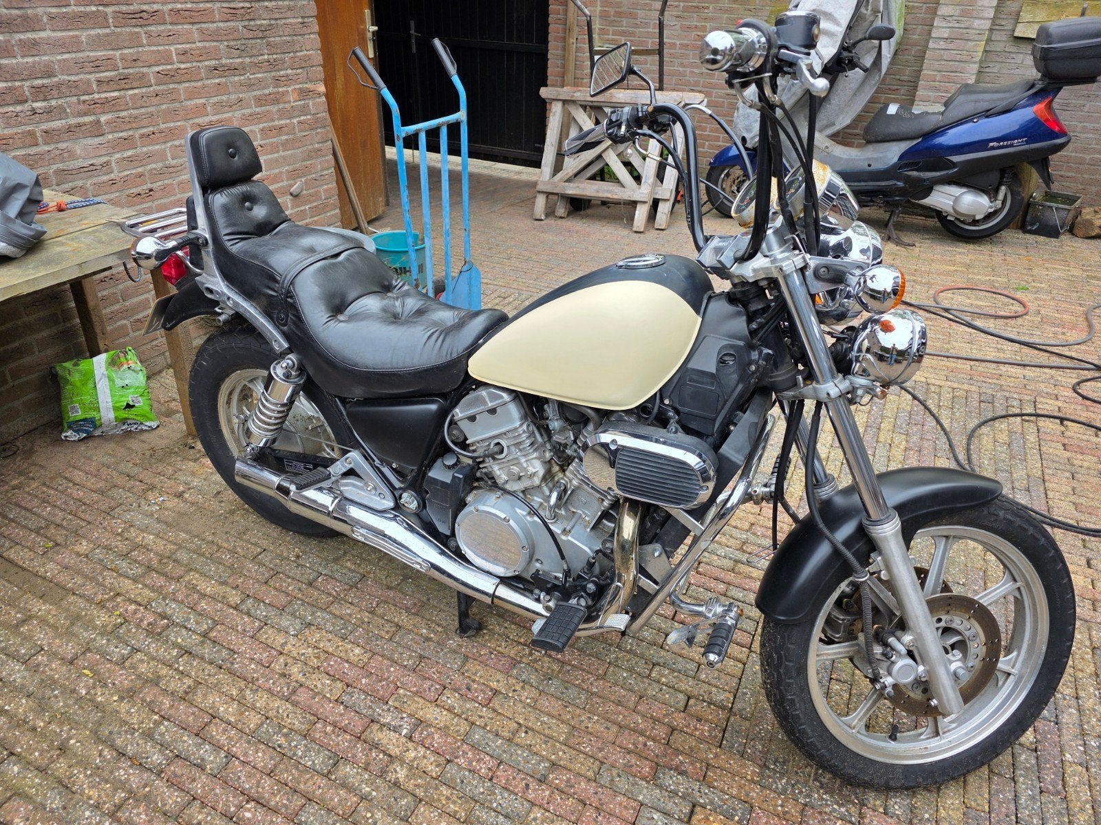 Kawasaki VN750 Twin - Klassieke Chopper