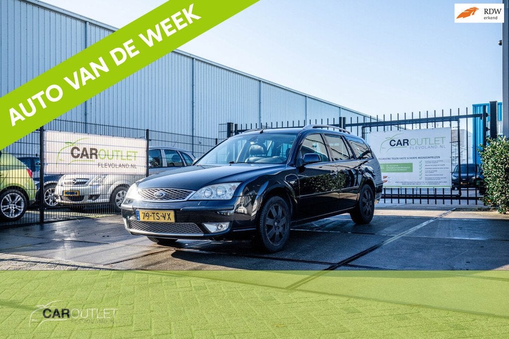 Ford Mondeo Wagon NIEUWE APK 1.8-16V Platinum, Auto's, Ford, Gebruikt, 4 cilinders, Zwart, Handgeschakeld