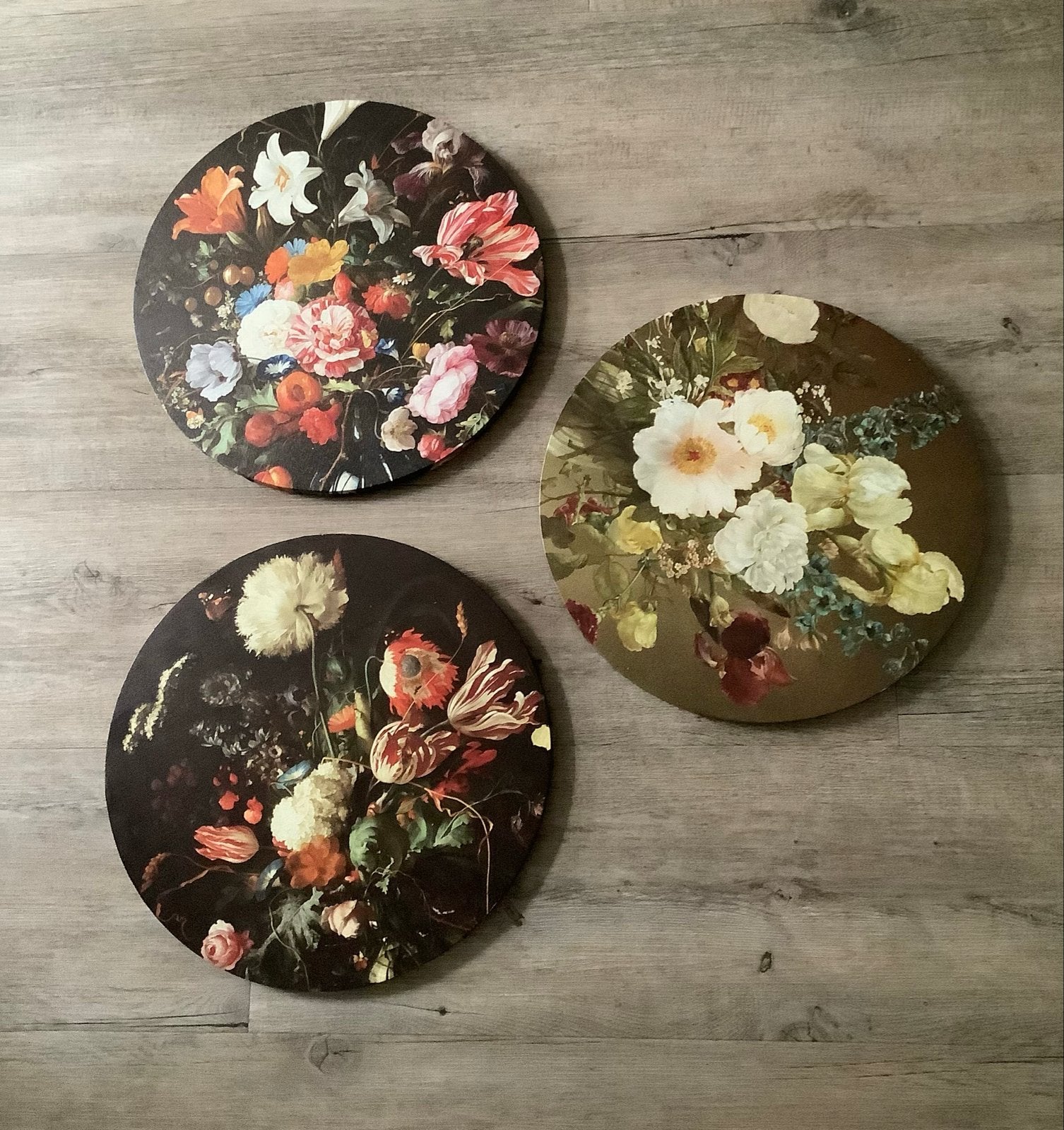 Set van 3 ronde bloemstillevens, Huis en Inrichting, Woonaccessoires | Schilderijen, Tekeningen en Foto's, Ophalen, Gebruikt, Schilderij