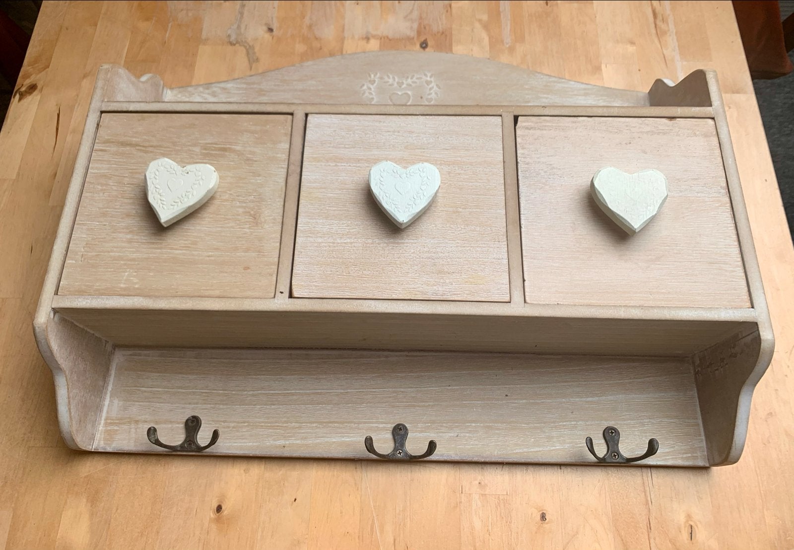 Houten wandkapstok met lades en hartjes, Ophalen, Overige typen, Zo goed als nieuw, Minder dan 100 cm