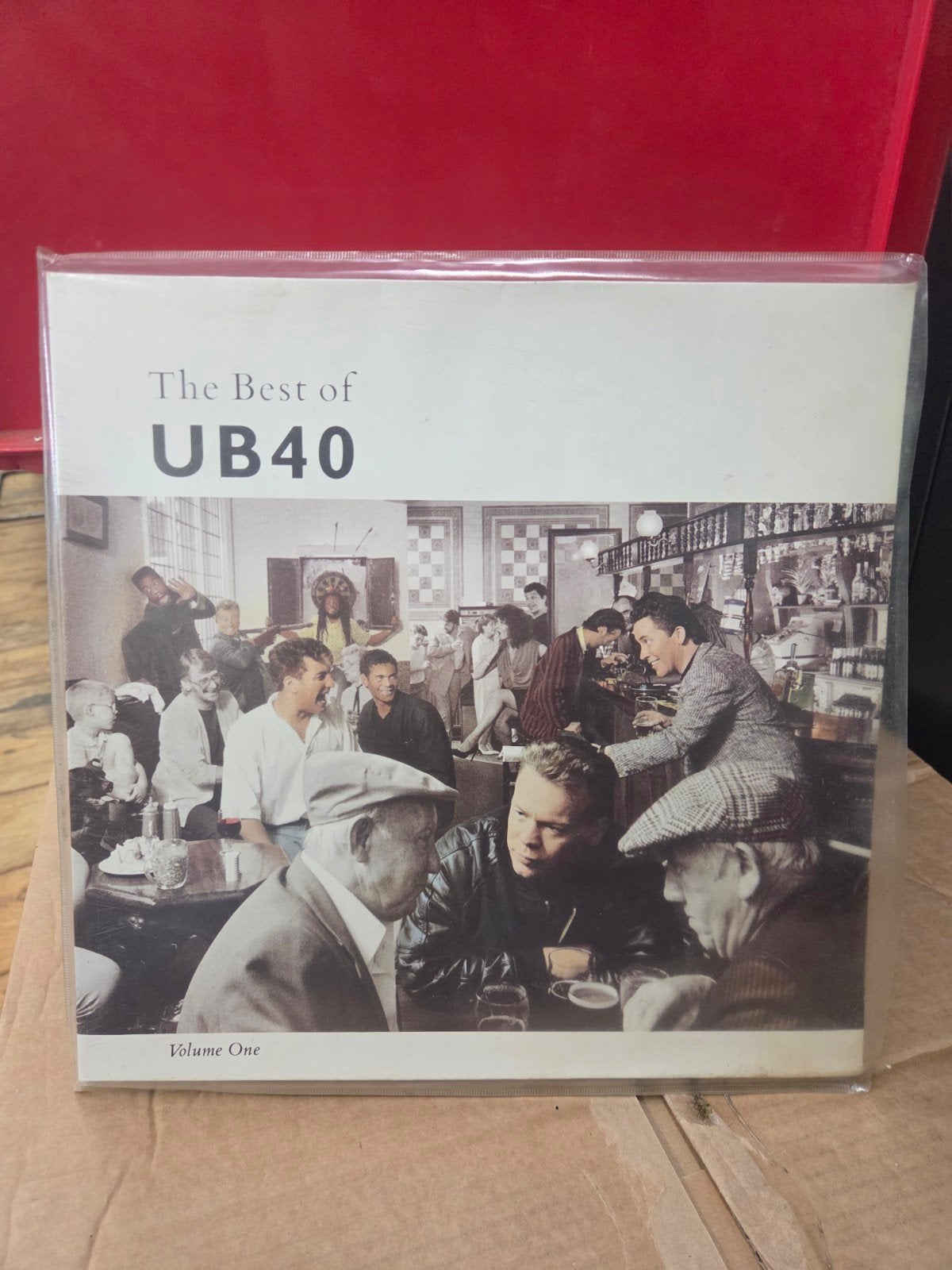 UB40 - The Best Of UB40 Volume One LP, LP, Gebruikt, Pop, Ophalen of Verzenden
