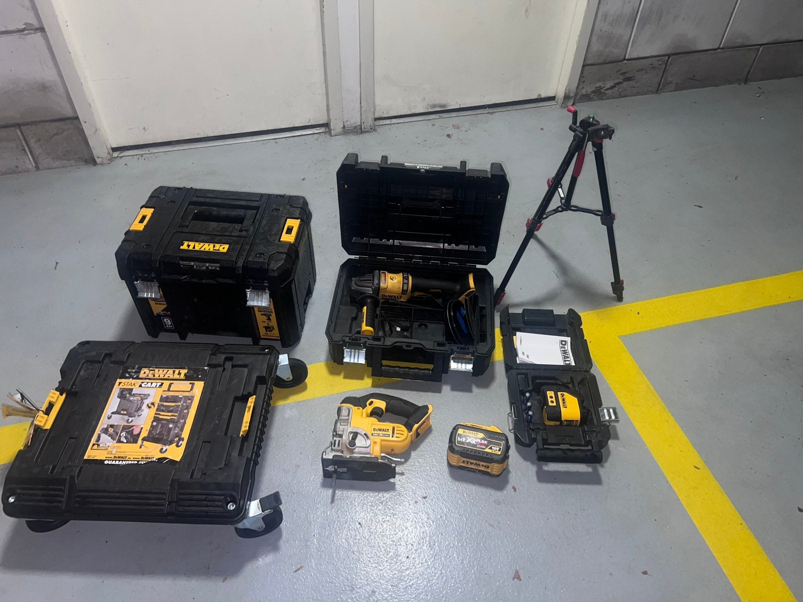 Dewalt set, Ophalen, Zo goed als nieuw