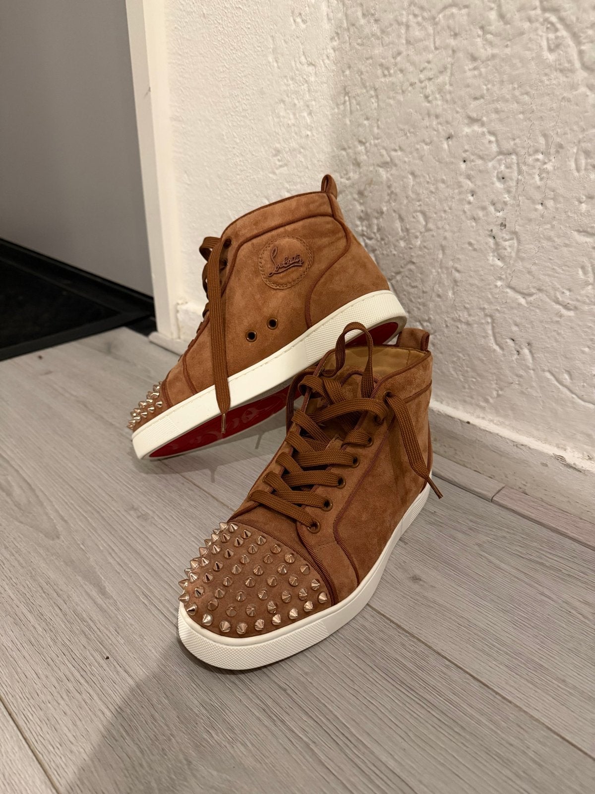 Christian Louboutin Hightop Sneakers Maat 39, Ophalen of Verzenden, Zo goed als nieuw, Bruin, Sneakers of Gympen