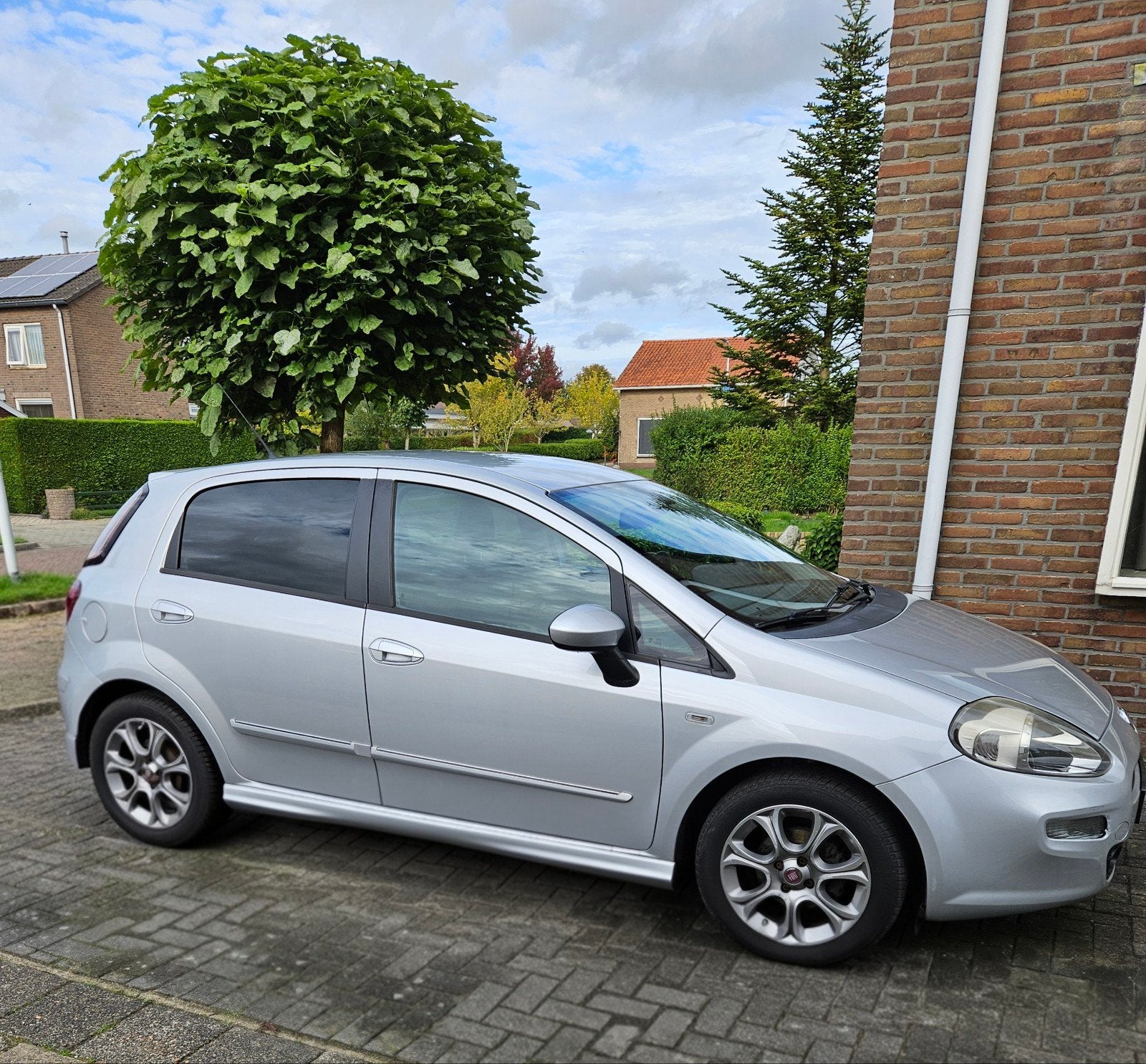 Fiat Punto EVO 0.9 Twinair 74KW 5DR 2014, Auto's, Voorwielaandrijving, Stof, 100 pk, 49 €/maand