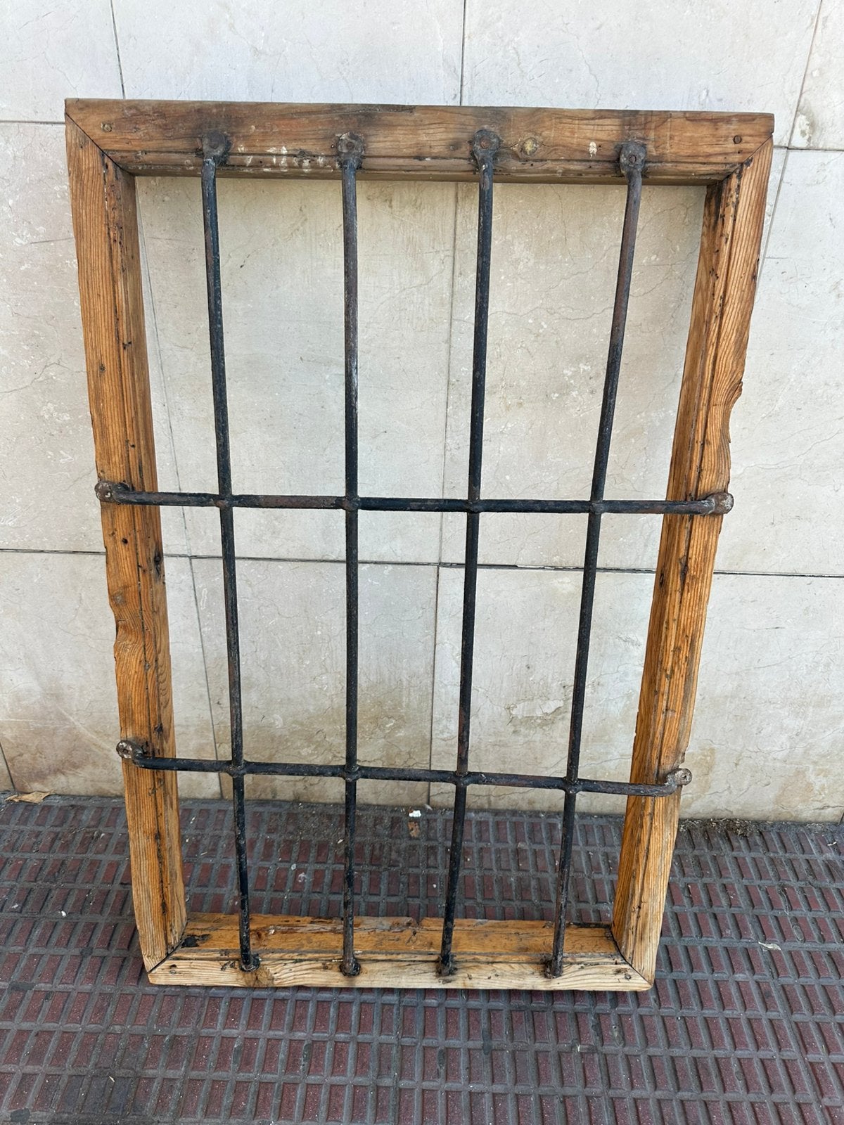 Antiek oud Spaans houten kozijn met gesmeed traliewerk, Antiek en Kunst, Ophalen