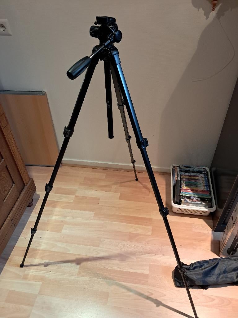 Velbon camera statief M47, Ophalen, Zo goed als nieuw, 150 tot 175 cm, Driepoot