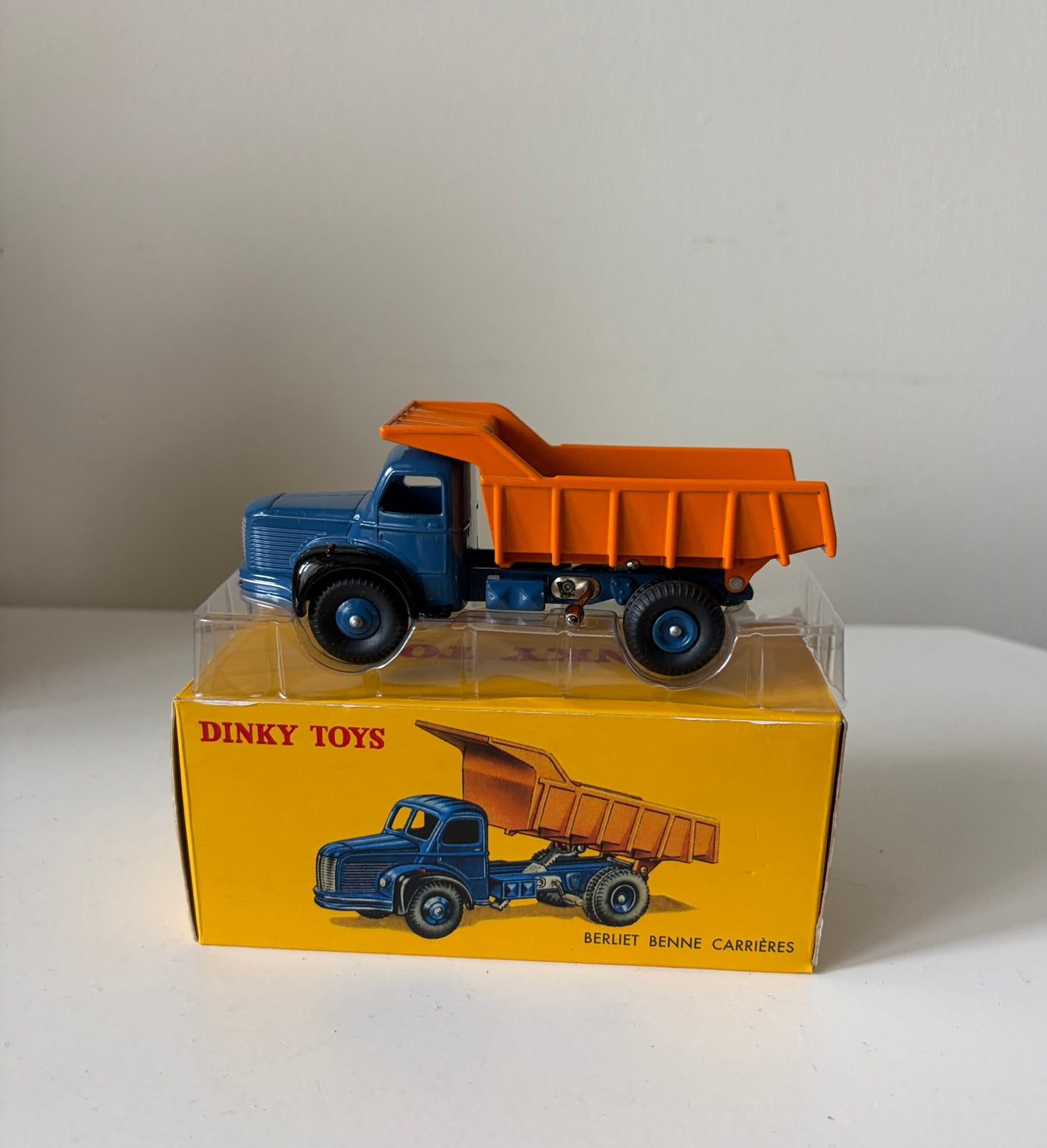 Dinky toys, kiepwagen nieuw in doos, Ophalen of Verzenden, Nieuw, Bus of Vrachtwagen, Dinky Toys