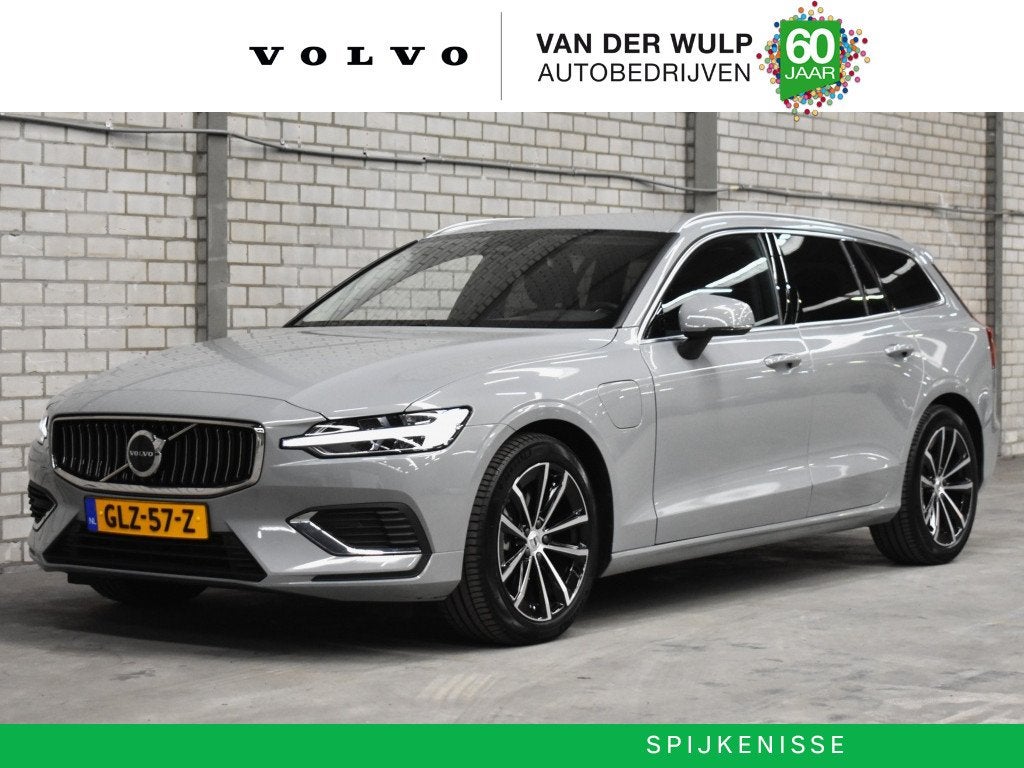 Volvo V60 T6 350PK AWD Essential Bright | 18'' | Getint Glas, Auto's, Automaat, Gebruikt, 4 cilinders, 24 maanden
