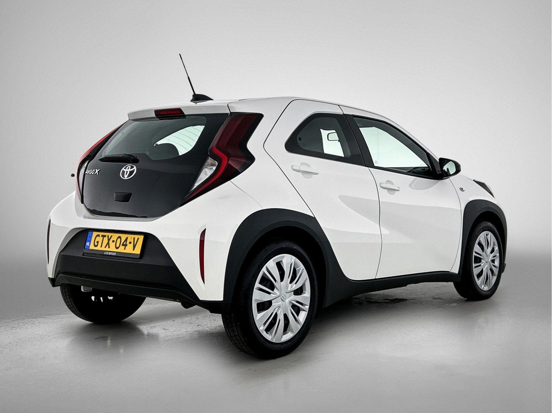 Toyota Aygo X 1.0 VVT-i MT Play | Garantie mogelijk tot 2035, Auto's, Toyota, 12 maanden, Stof, Gebruikt, 920 kg