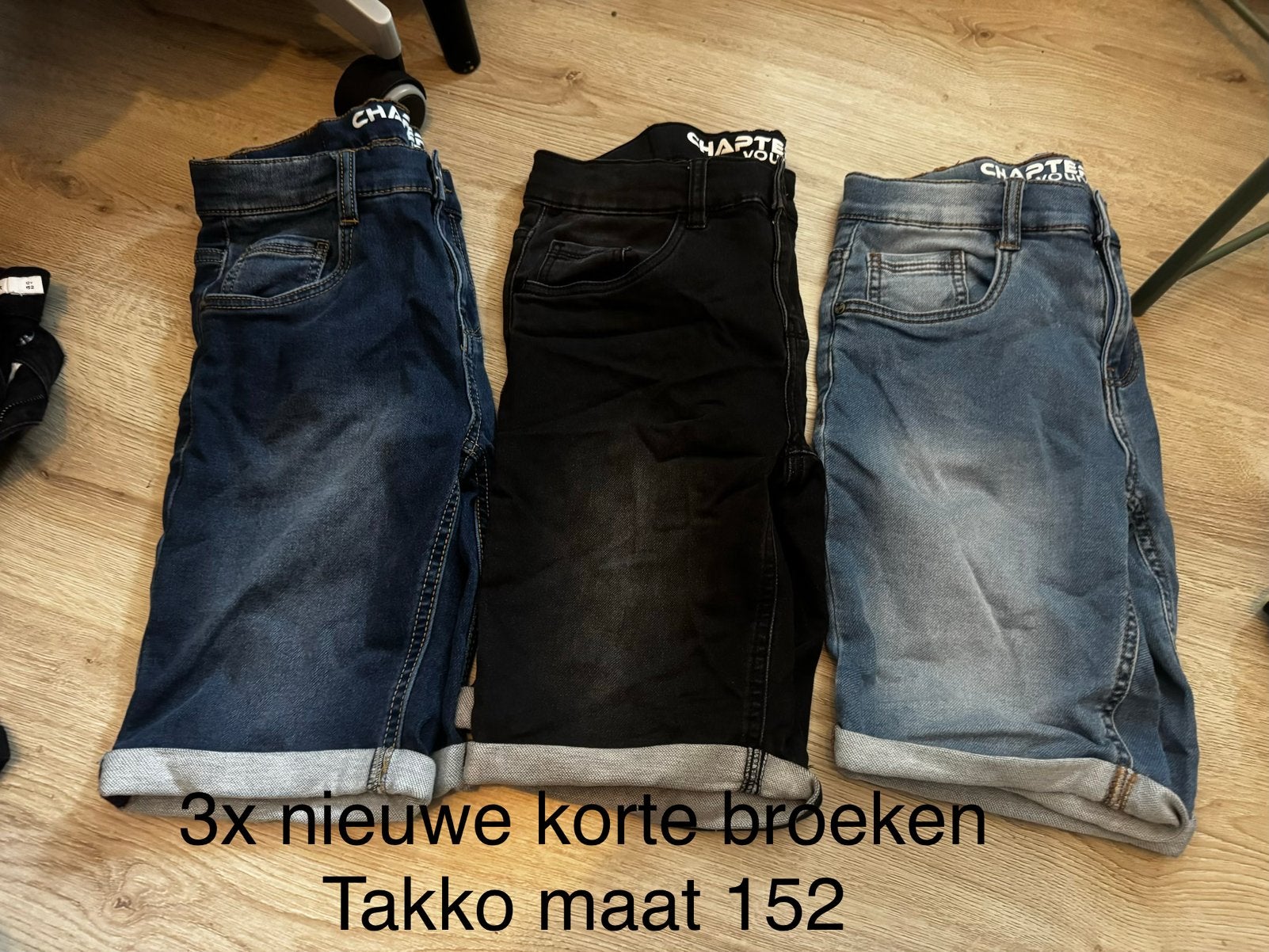 Korte broeken maat 152, Ophalen, Zo goed als nieuw, Jongen, Broek