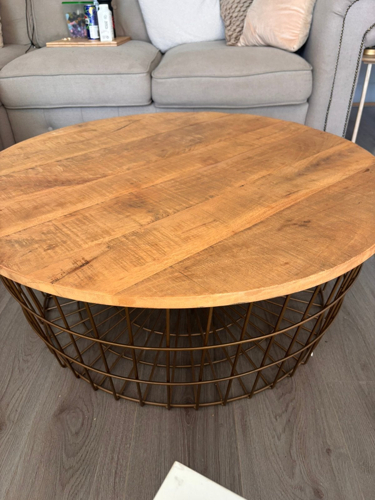 Salontafel mangohout en goud/koperkleur mand, Gebruikt, 50 tot 100 cm, Industrieel,landelijk, Rond