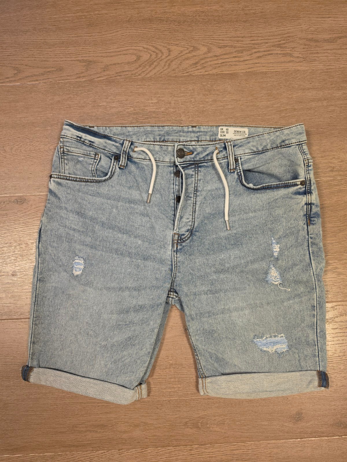 Lichtblauwe korte broek maat 40, Ophalen of Verzenden, Nieuw, Blauw, W40 - W42 (confectie 56/58)