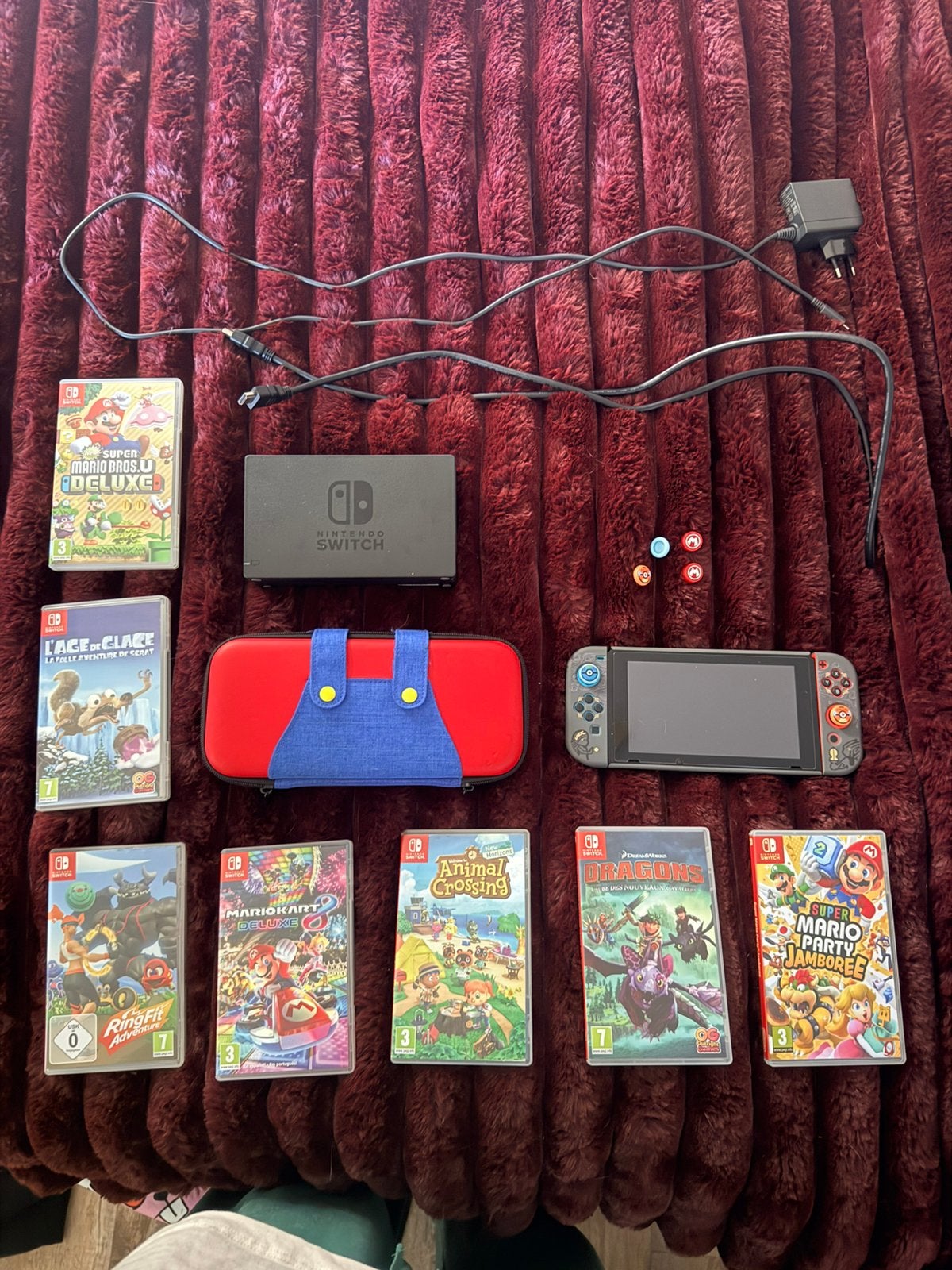 Nintendo Switch met benodigdheden, Ophalen, Met games, Met 2 controllers, Zo goed als nieuw