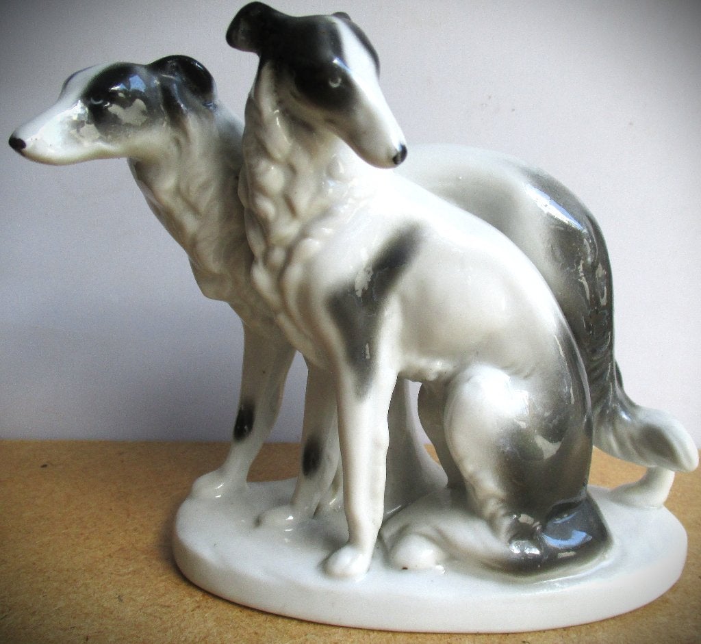 Hond~Barsoi~Wallendorfer Porzellan~2 Russische Windhonden, Verzamelen, Ophalen of Verzenden, Zo goed als nieuw, Hond of Kat, Beeldje of Figuurtje