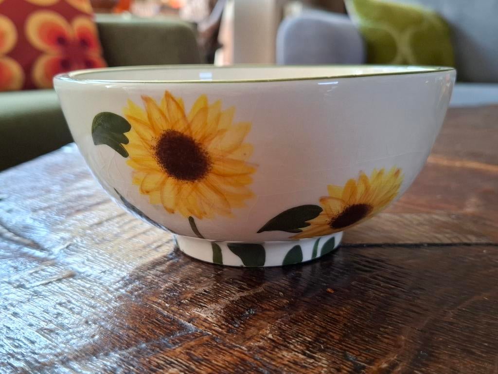 Zonnebloemen schaal, Antiek en Kunst, Antiek | Servies los, Ophalen of Verzenden